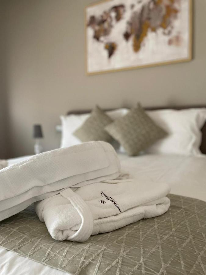 Notti O' Tunn Luxury Rooms In Centro Geraci Siculo ภายนอก รูปภาพ
