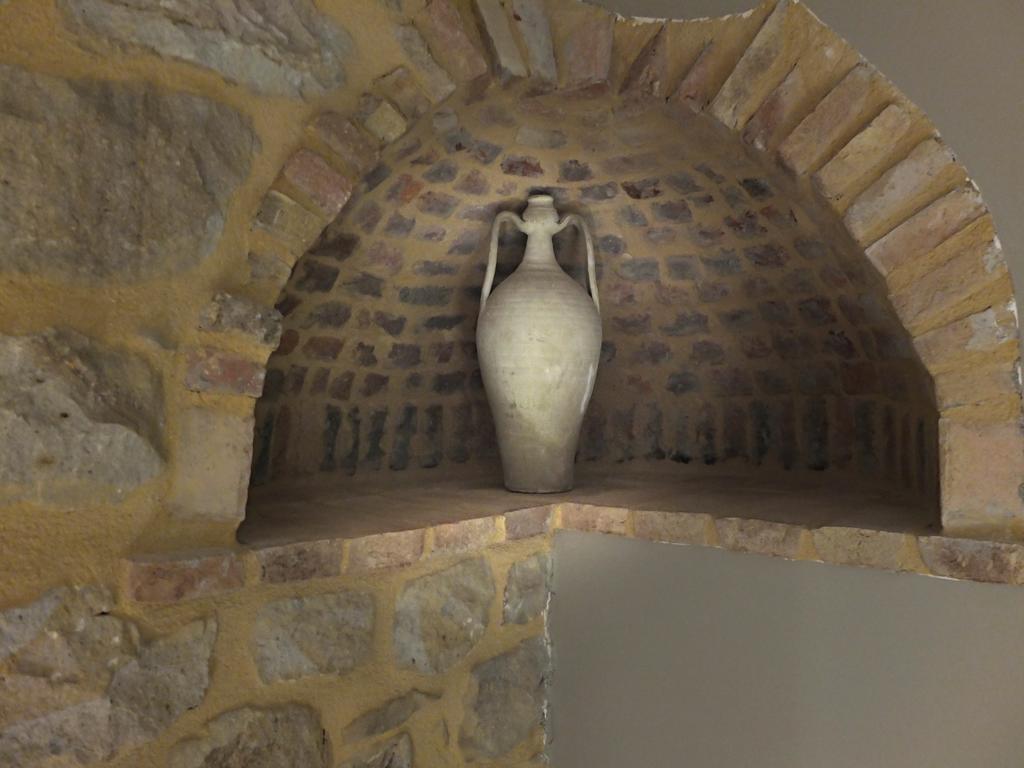 Notti O' Tunn Luxury Rooms In Centro Geraci Siculo ภายนอก รูปภาพ