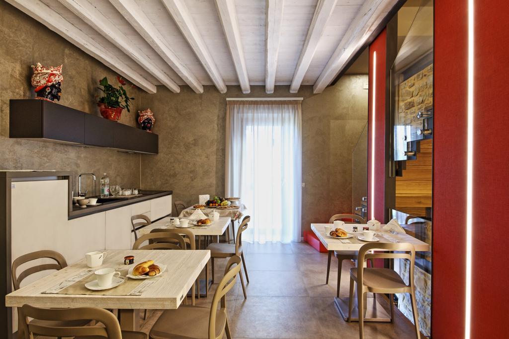 Notti O' Tunn Luxury Rooms In Centro Geraci Siculo ภายนอก รูปภาพ