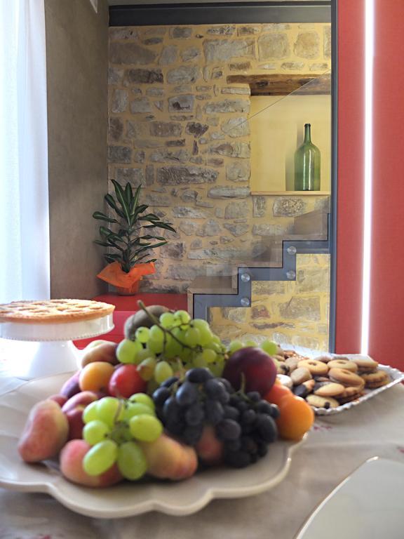 Notti O' Tunn Luxury Rooms In Centro Geraci Siculo ภายนอก รูปภาพ